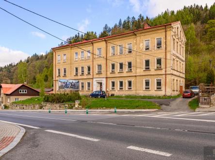 2024-04-18-09-46-24-CZ6_2847.jpg | Prodej - nájemní dům, 900 m²