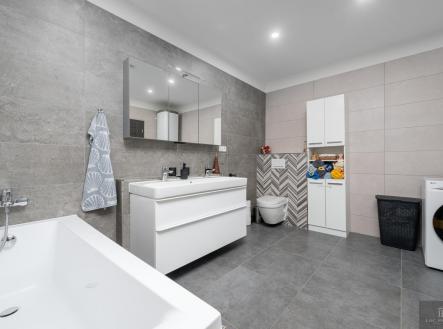 2025-12-10-13-44-42-CZ8_2996.jpg | Prodej bytu, 3+1, 112 m²