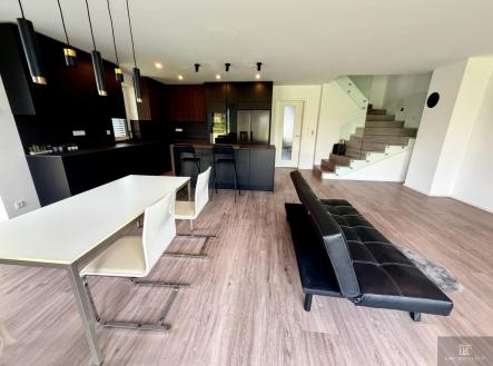 IMG_1727.jpeg | Pronájem - dům/vila, 161 m²