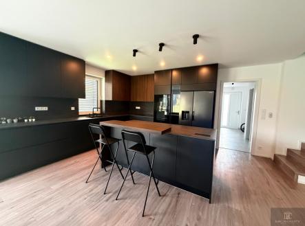 IMG_1707.jpeg | Pronájem - dům/vila, 161 m²