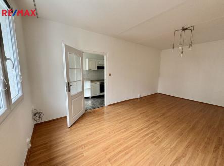 obývací pokoj vedle kuchyně | Pronájem bytu, 2+1, 61 m²