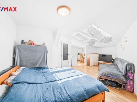 4-1.jpg | Prodej bytu, 1+kk, 40 m²