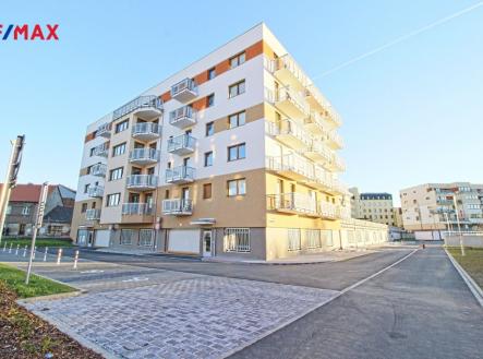 dům z venku | Pronájem bytu, 3+kk, 98 m²