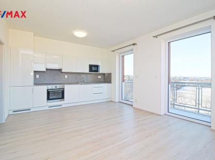 obývací pokoj s kuchyňskou linkou | Pronájem bytu, 3+kk, 98 m²