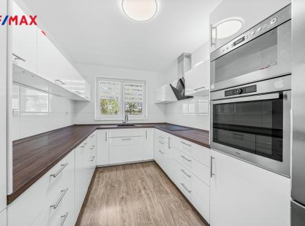 1.jpg | Prodej - dům/vila, 122 m²