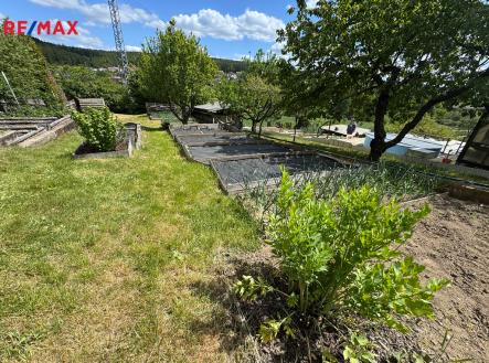 Prodej - pozemek, zahrada, 595 m² obrázek