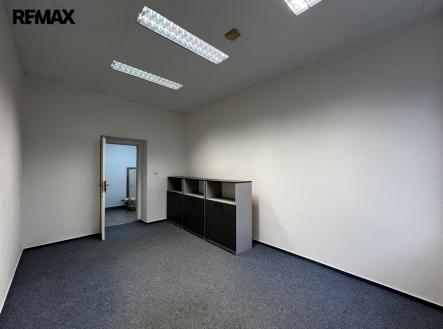 02.jpg | Pronájem - kanceláře, 91 m²