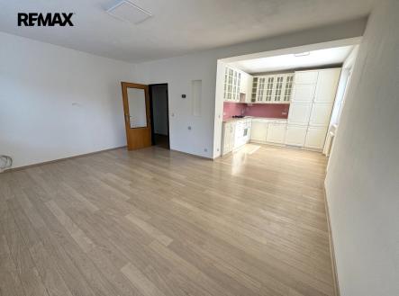 obývací pokoj s kuchyňským koutem | Pronájem bytu, 3+kk, 72 m²