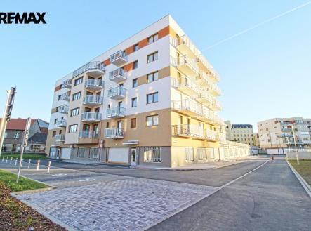 img-7015-4-6-7.jpg | Pronájem bytu, 2+kk, 91 m²