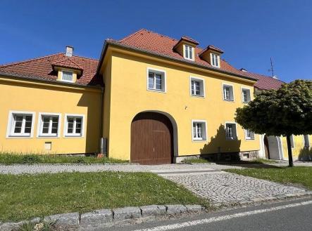 . | Prodej - dům/vila, 480 m²