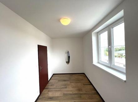 . | Pronájem bytu, 3+kk, 45 m²