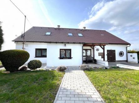 Prodej - dům/vila, 200 m² obrázek