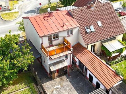 . | Prodej - dům/vila, 185 m²