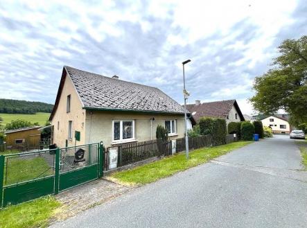 . | Prodej - dům/vila, 195 m²