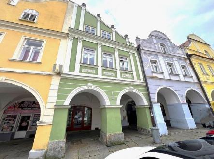 . | Prodej - nájemní dům, 340 m²