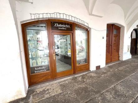 . | Prodej - dům/vila, 340 m²