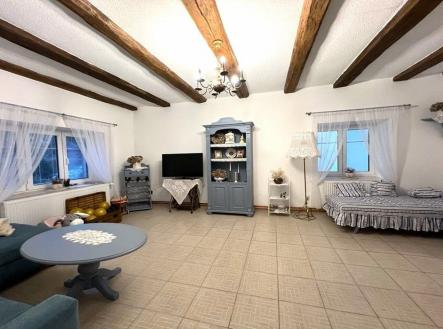 . | Prodej - dům/vila, 210 m²