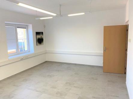 . | Pronájem - kanceláře, 16 m²