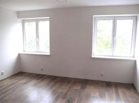 . | Pronájem bytu, 2+kk, 35 m²