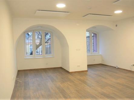 . | Pronájem bytu, 1+kk, 50 m²