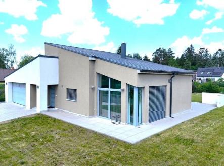 . | Prodej - dům/vila, 192 m²