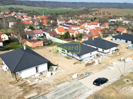 dji-fly-20250305-032946-162-1742927818439-photo.jpg | Prodej - dům/vila, 121 m²