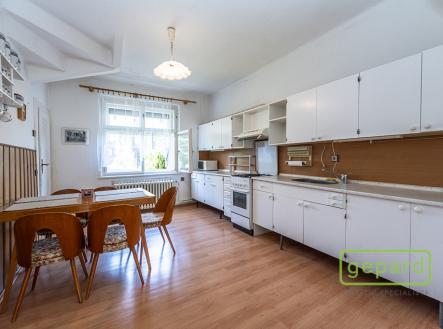 kuchyně v přízemí | Prodej - dům/vila, 98 m²