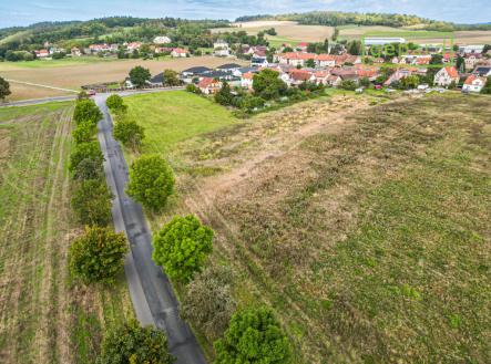 dji-fly-20250818-062742-44-1757348441662-photo.jpg | Prodej - pozemek pro bydlení, 3 530 m²