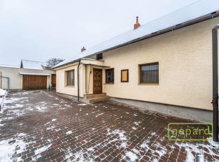 vstup dům | Pronájem - dům/vila, 100 m²