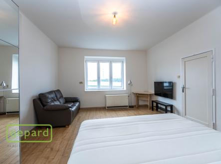 mh7-9357.jpg | Pronájem bytu, 2+kk, 51 m²