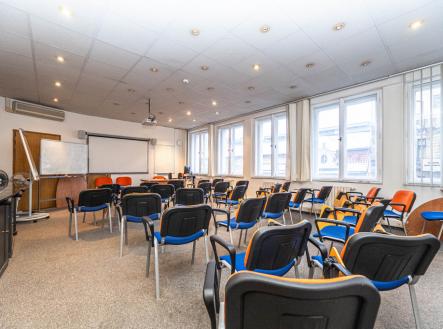 mh7-7790.jpg | Pronájem - kanceláře, 400 m²