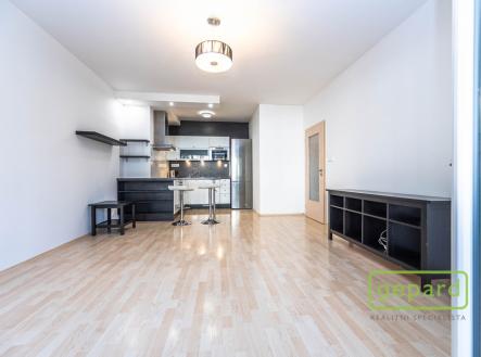 mh7-1037.jpg | Pronájem bytu, 2+kk, 62 m²