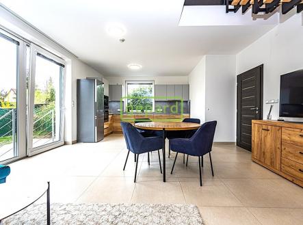 mh7-0113-1.jpg | Prodej - dům/vila, 123 m²