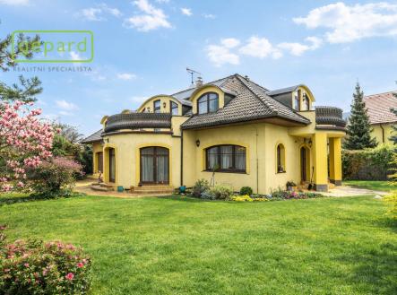 dum-1.png | Prodej - dům/vila, 446 m²