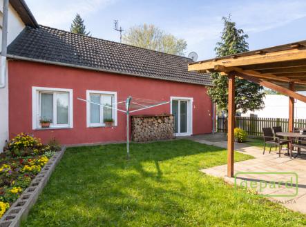 pohled-z-terasy-nad-stanim-3.png | Prodej - dům/vila, 151 m²