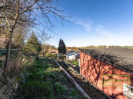 Výhled ze zahrady | Prodej - dům/vila, 151 m²