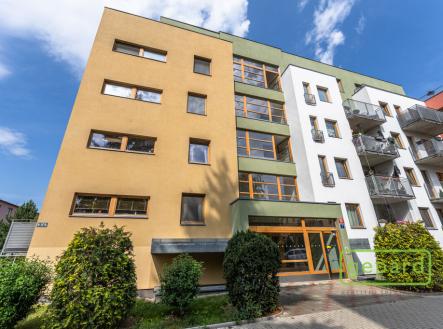 mh7-6190.jpg | Pronájem bytu, 3+kk, 70 m²