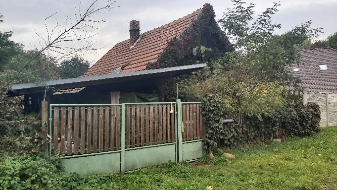 Spoluvlastnický podíl 1/9 rodinného domu s pozemkem v obci Řečany nad Labem