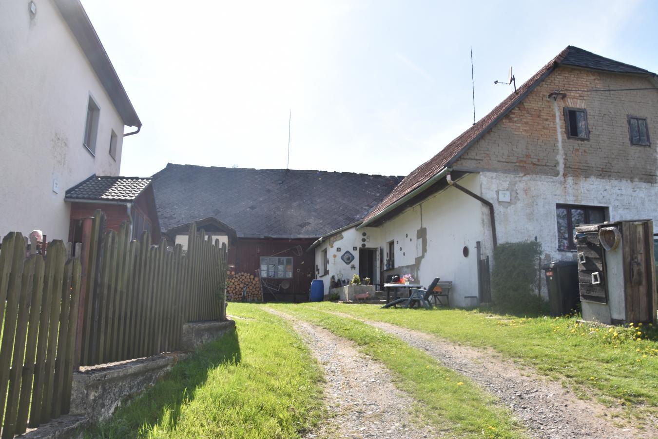 ideální podíl 1/24  rodinného domu v k.ú. Opatov v Čechách, okres Svitavy