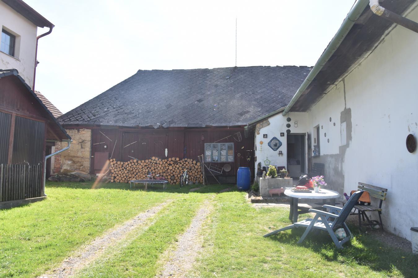 ideální podíl 1/24  rodinného domu v k.ú. Opatov v Čechách, okres Svitavy