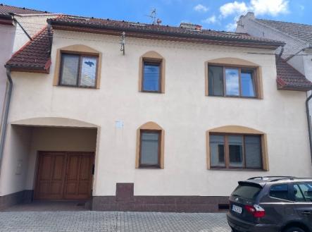 Prodej - dům/vila, 218 m²
