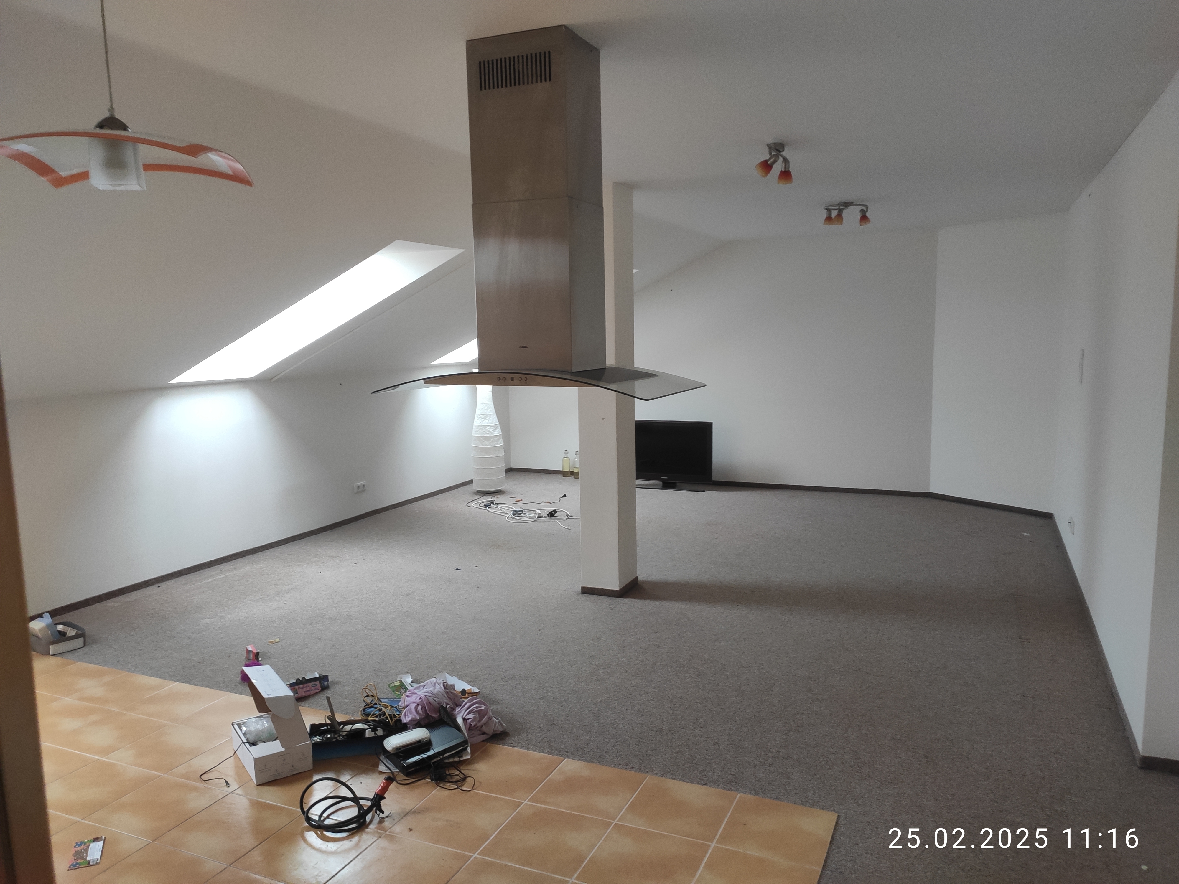 Bytová jednotka 2+kk, č. jednotky 132/9 včetně podílu na společných částech domu a pozemku v obci Ol