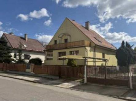 Prodej - dům/vila, 330 m²