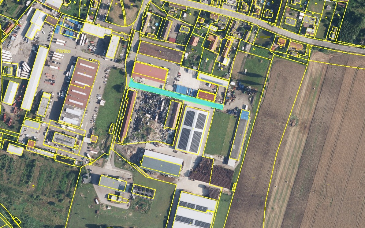 Pozemek o velikosti 1325m2, Hradec Králové - Piletice, podíl 1/3