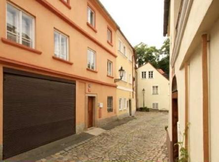 Prodej - komerční objekt, jiný, 474 m²