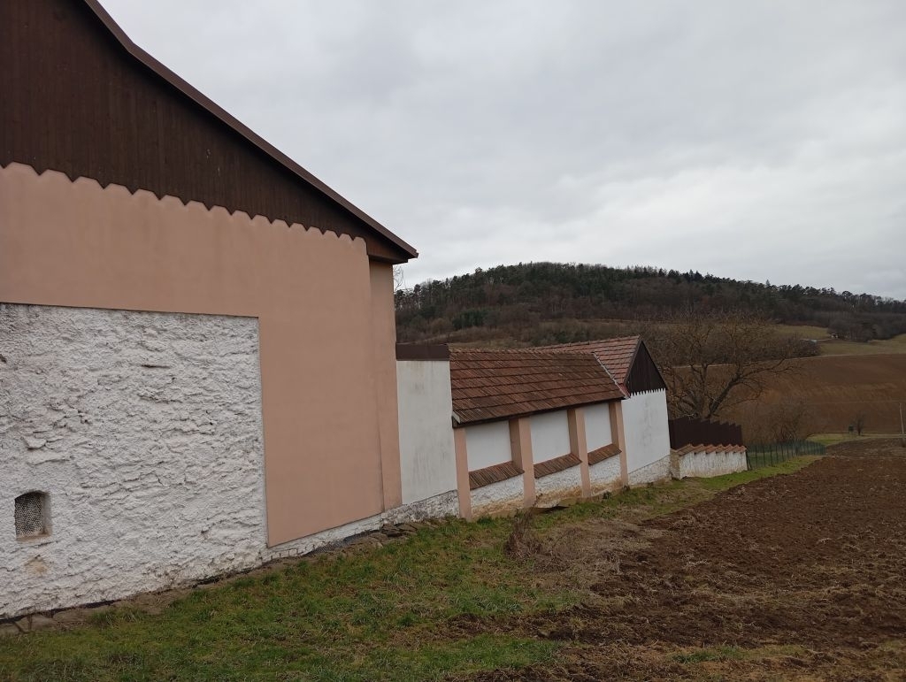 Dražba id. podílu  1/3 na rodinném domě č. p. 38, Heroltice + na pozemcích, opakovaná dražba