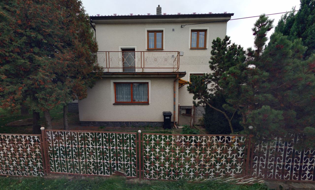 1/4 podíl na R.D. č.p. 43 a pozemcích, LV 190 v kat. úz. Podlíšťany, obec Nasavrky, okres Chrudim