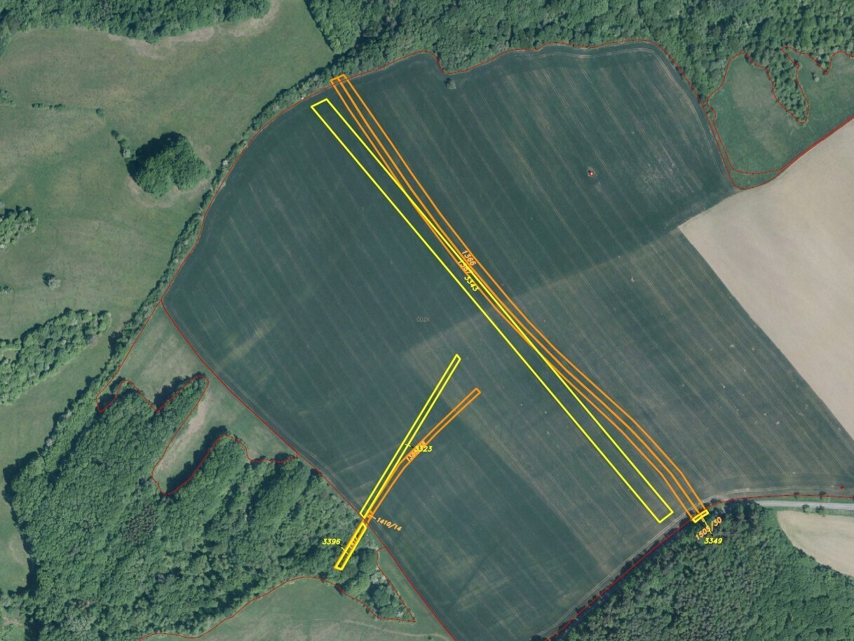 Pozemek o velikosti 11710m2, Velký Ořechov