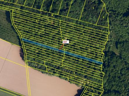 Prodej - pozemek, les, 1 989 m²