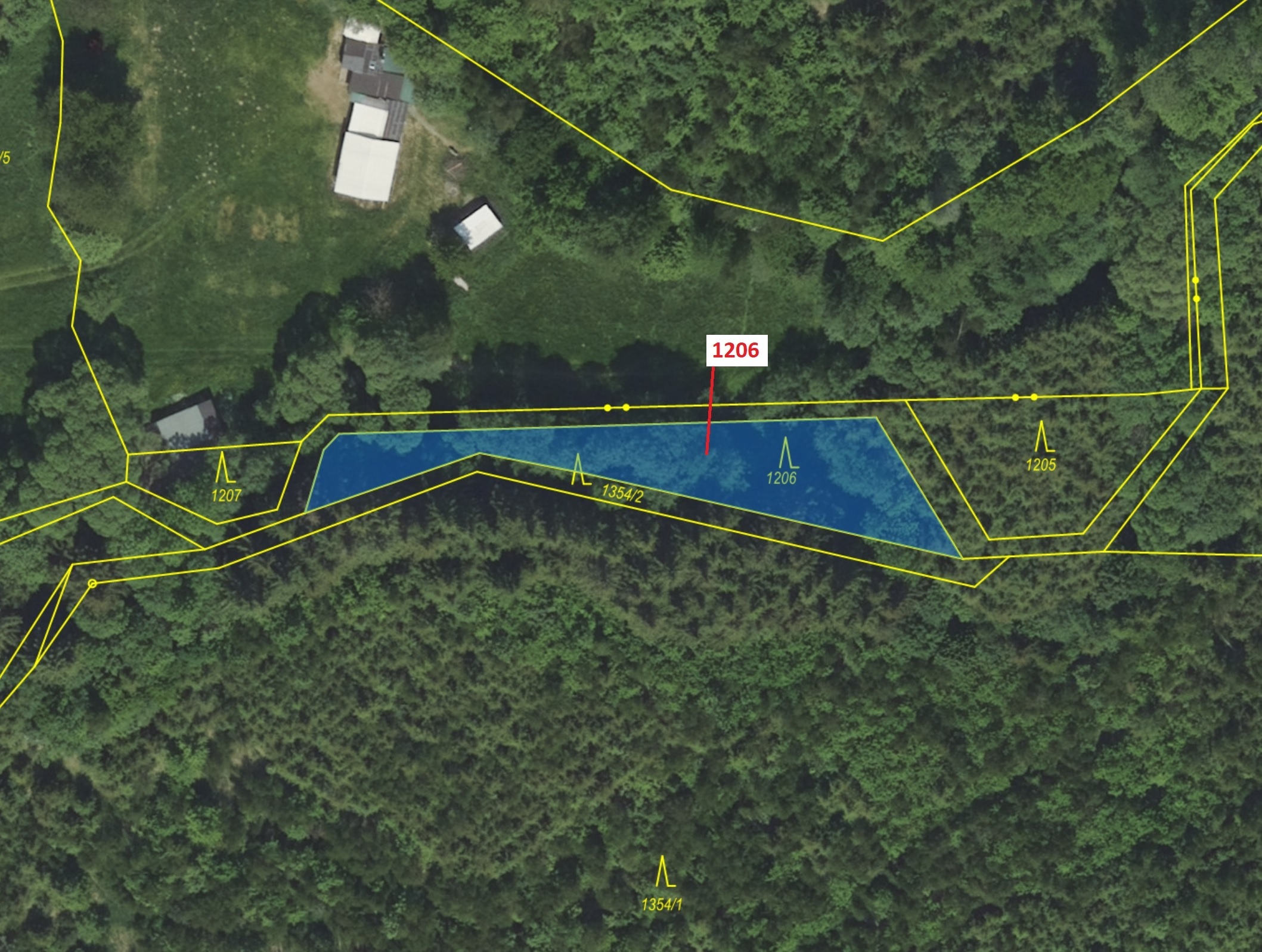 Lesní pozemek o výměře 795 m2, podíl 1/1, katastrální území Kněž u Čestína, obec Čestín, obec s rozš